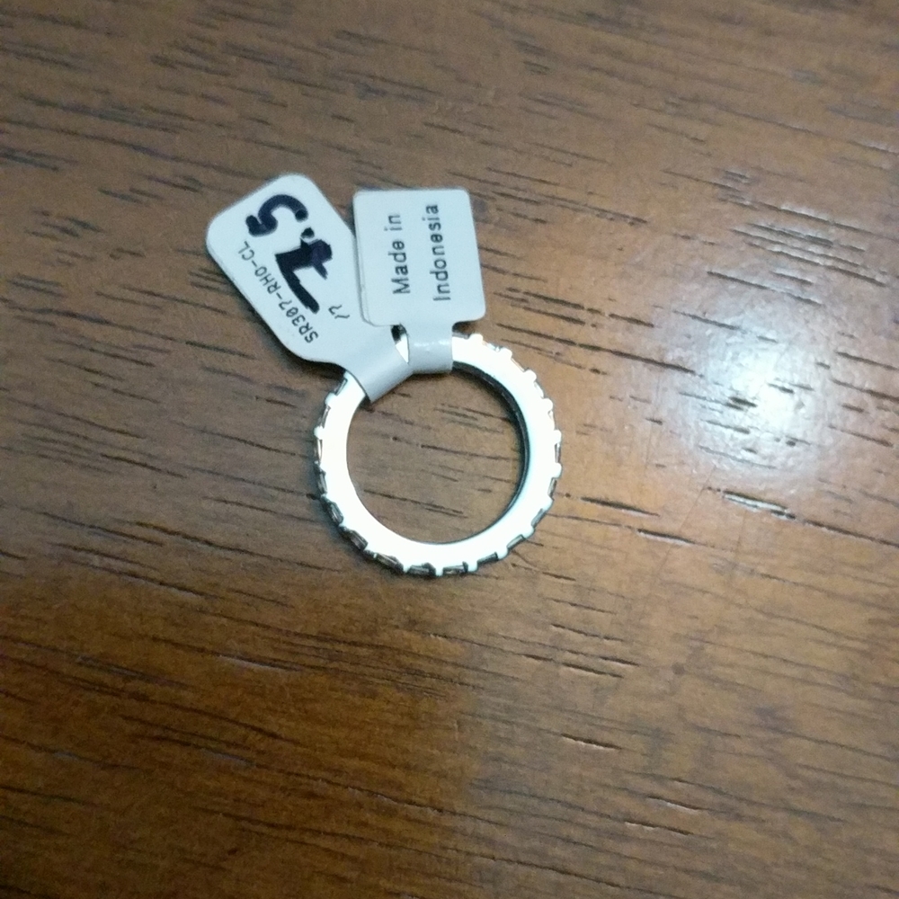 Ring - Picture 3 of 3